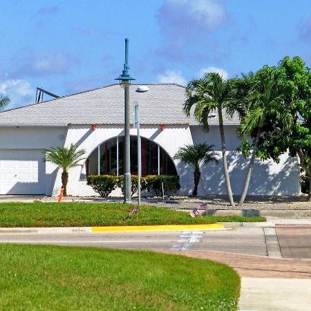 Villa Marco Island Exteriör bild