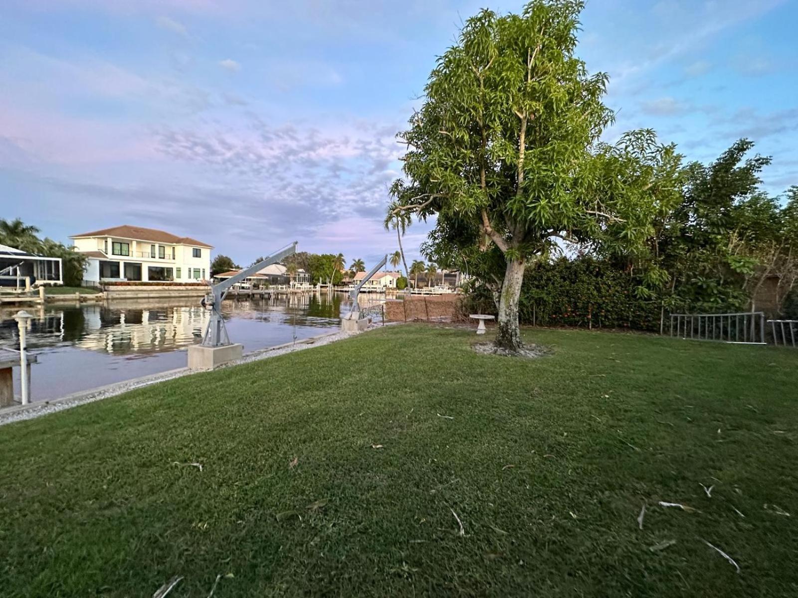 Villa Marco Island Exteriör bild