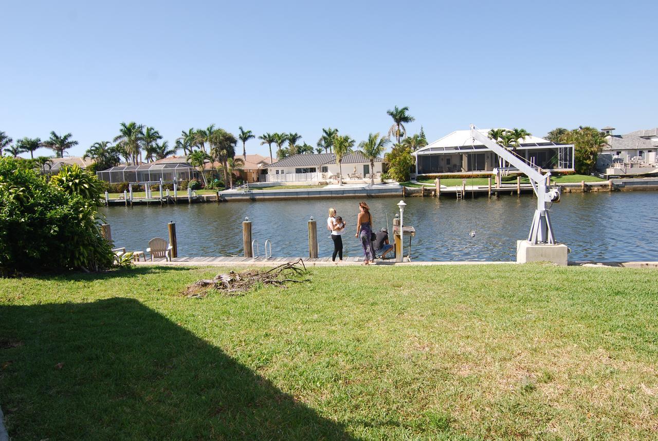 Villa Marco Island Exteriör bild